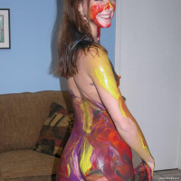 Cute college girl Summer gets erotic with body painting