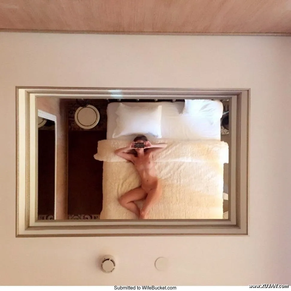 Classy hooker got exposed with some hot porn pics - Photo #190507