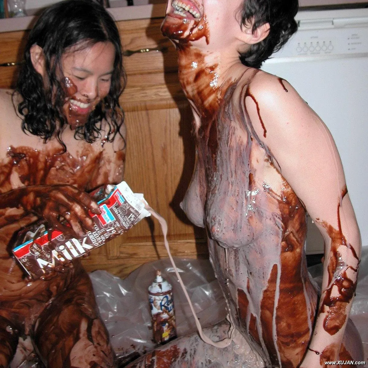 Exotic coeds Roxy and Colette covered in chocolate - Photo #197703