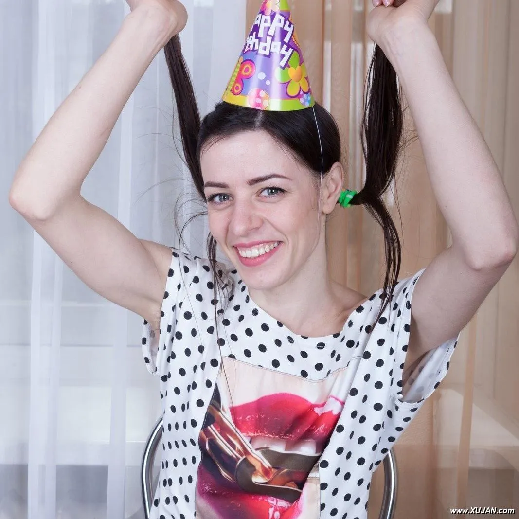 Maria Rosa enjoys her birthday by masturbating - Photo #197914