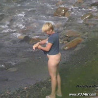 Shorthaired amateur wife takes everything off by the sea