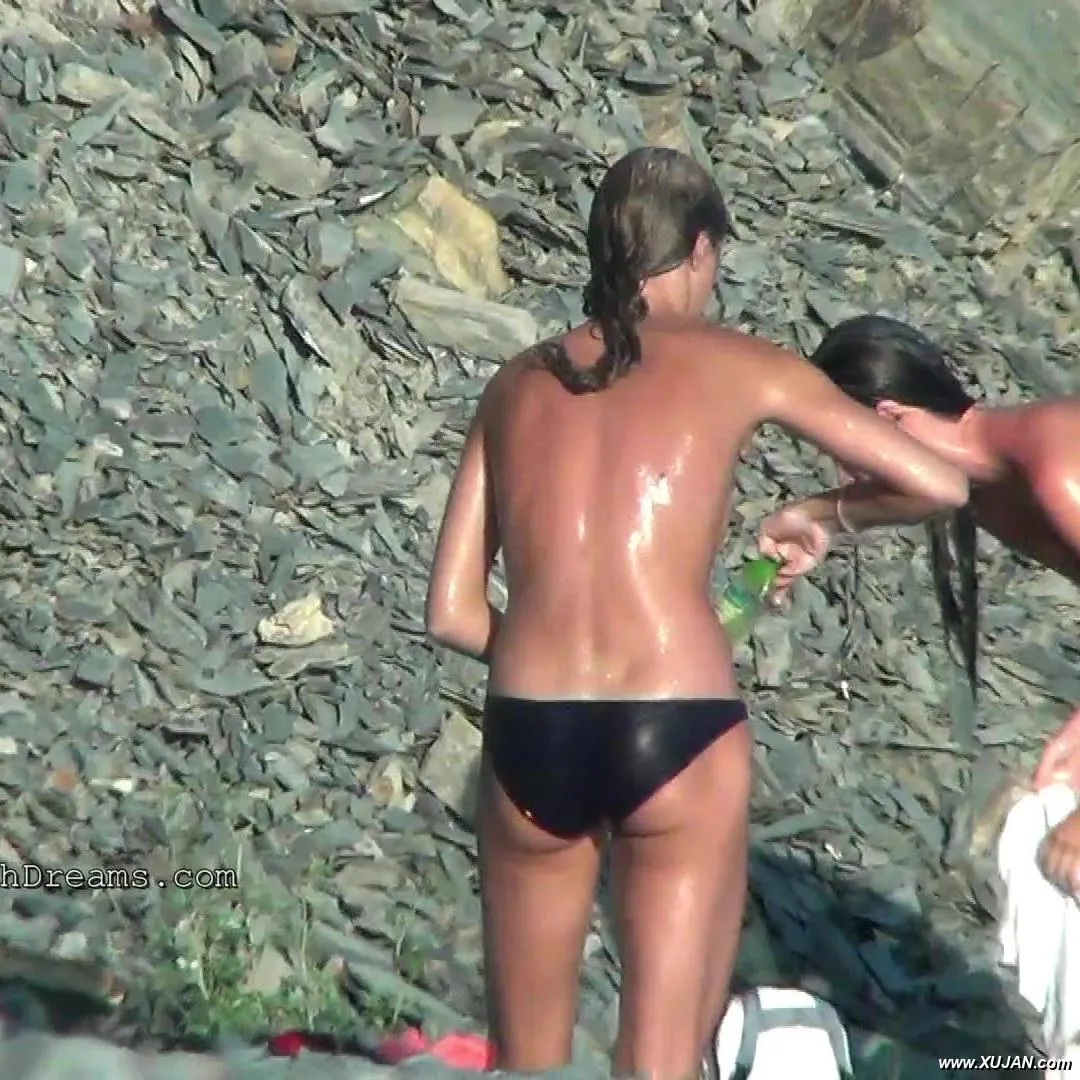 Three best friends get soaped up and drenched nicely - Photo #200180