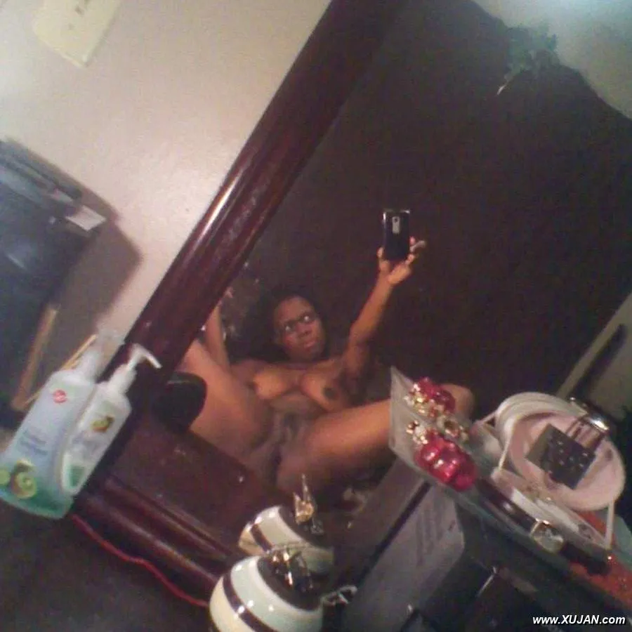 Naughty selfies of horny busty ebony lady - Photo #200346