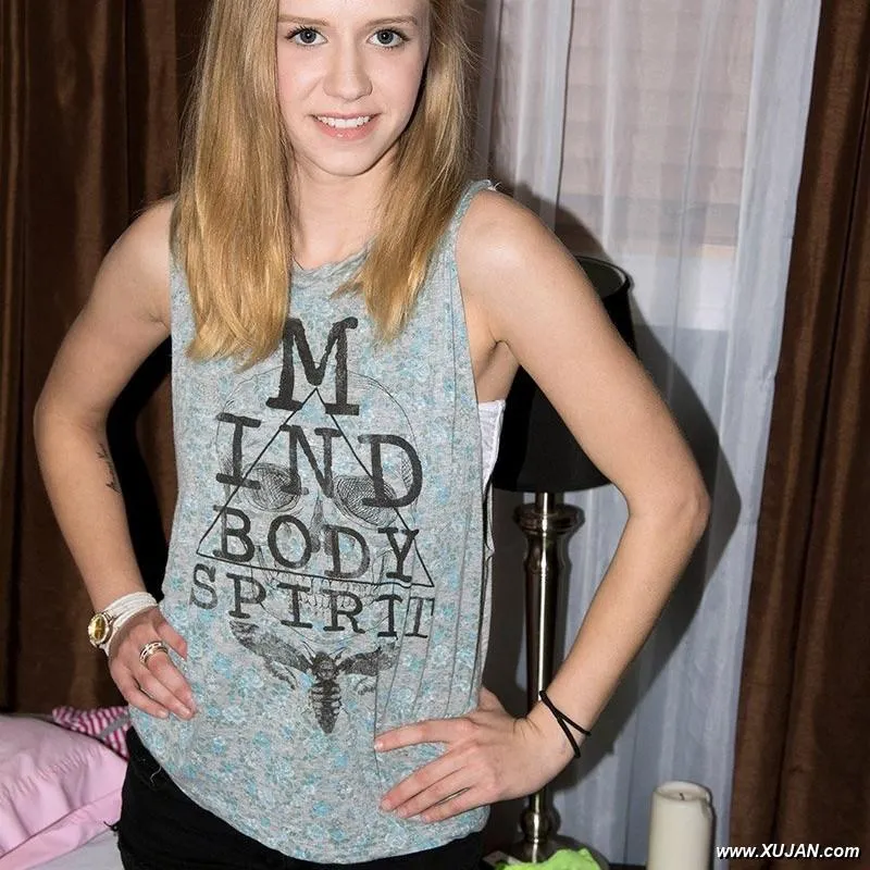 Horny Little Angel - Photo #206437