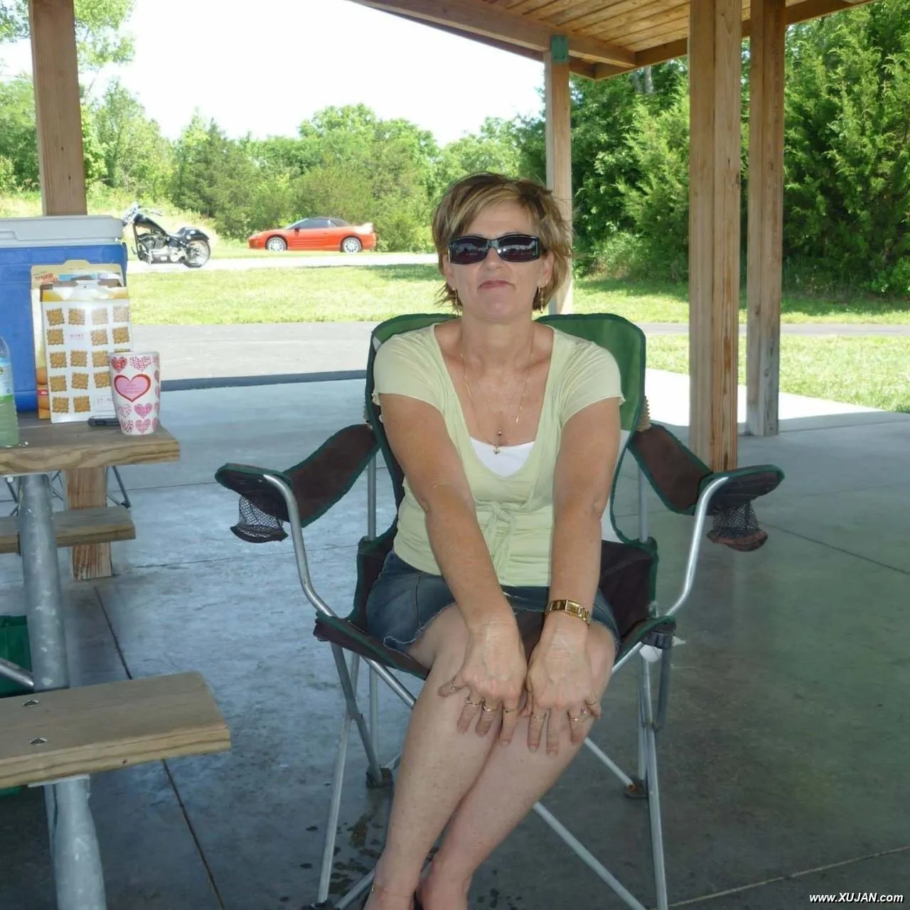 Sexting pics and nude cam snaps from this grandma - Photo #213688