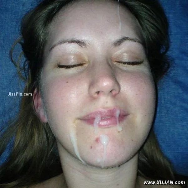 Really sexy girlfriend gets a mouthfull of cum - Photo #216479