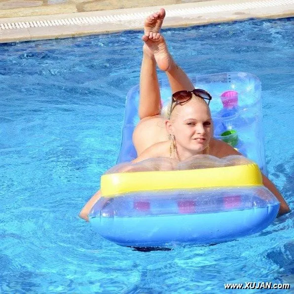 Kelly Fox Poolside pedi peeper - Photo #218007