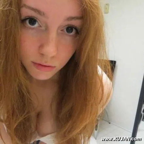 Chick with pink nips and hot tits spreads - Photo #218816
