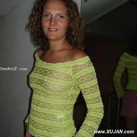 Real girlfriends giving a head - Photo #221226