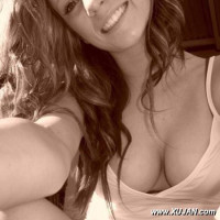 Amateurs horny pics of real GF getting loud