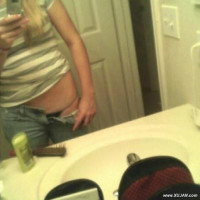 Cute busty teen phone selfshot pics