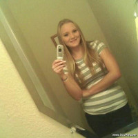 Cute busty teen phone selfshot pics