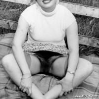 1960s stocking clad cuties show hairy pussy
