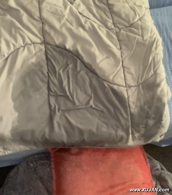 My squirt soaked blanket evidence I need huge cock - Photo #233978