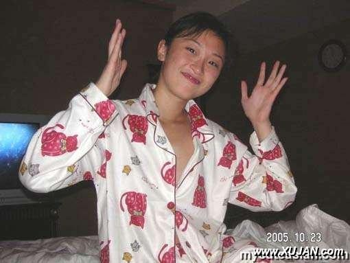 Chinese amateur sucking hard a cock - Photo #234083
