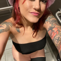 Public Potty Whore