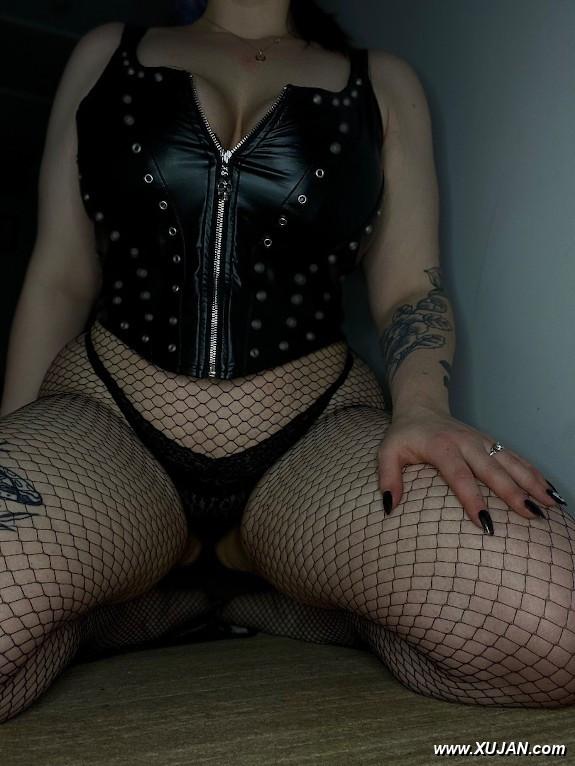 Lingerie tease - Photo #237448