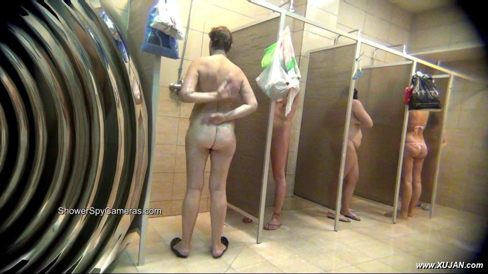 Old grannies prefer watching you babes as they shower - Photo #238392