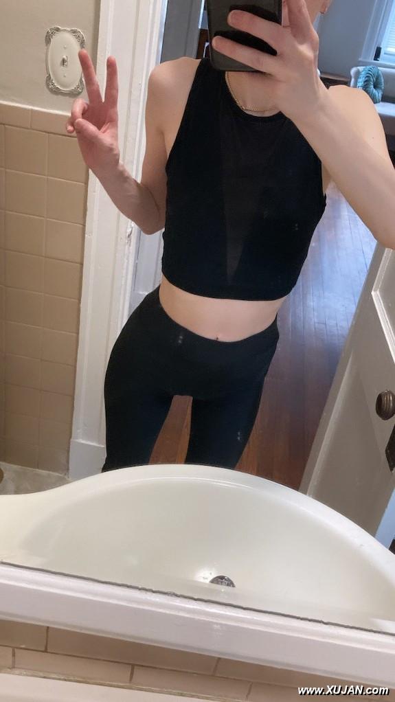 Getting Dressed - Photo #238441