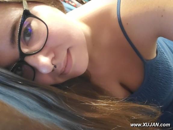 Big Titties Slut - Photo #238636