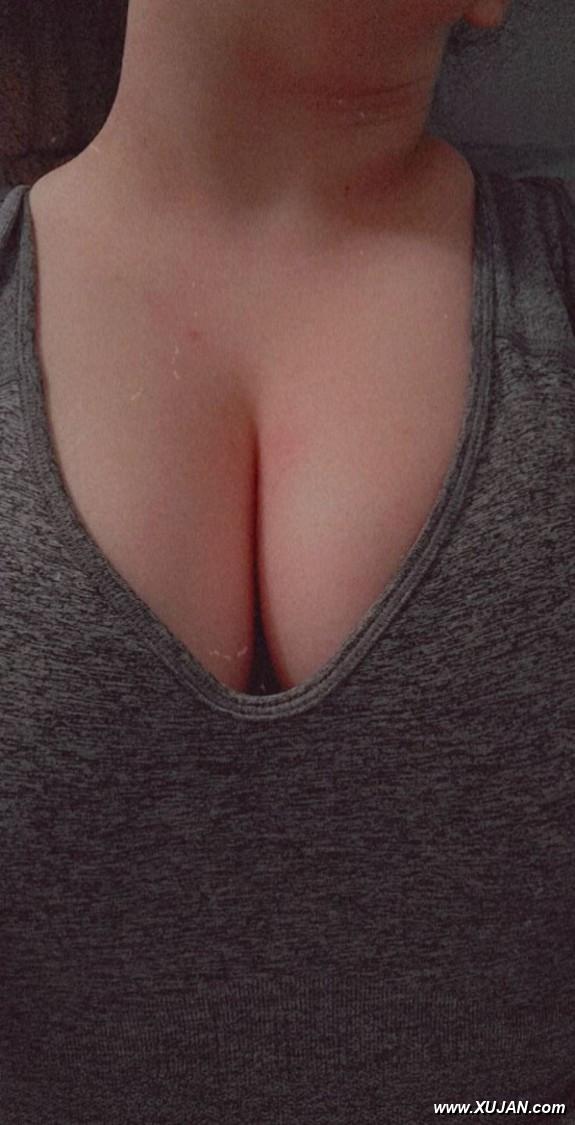 Cum on my tits plz - Photo #239580