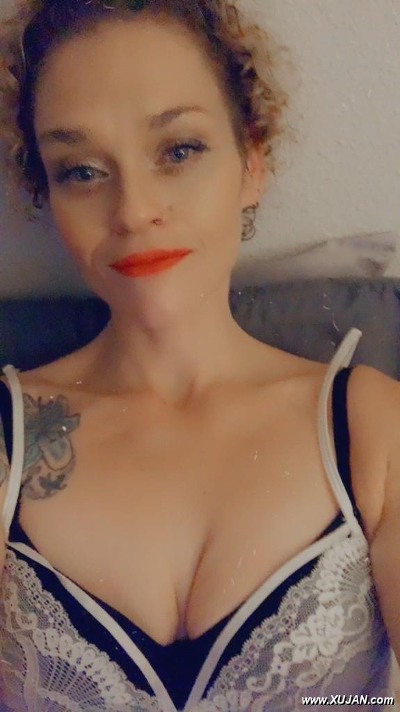 Just a woman with needs - Photo #242692
