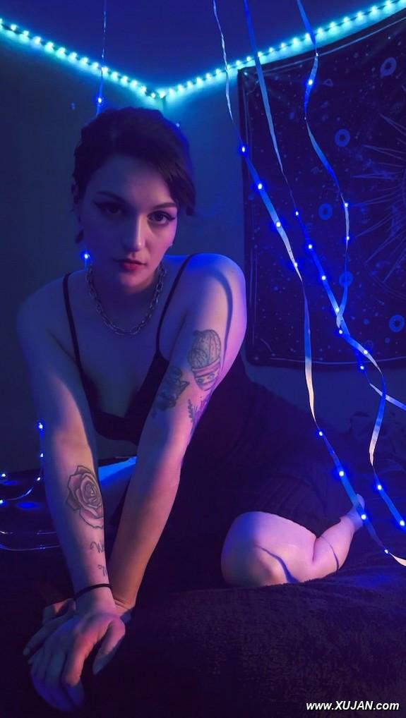 Emo girl baddie - Photo #242869