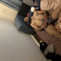 Roman xudoyan Ezdi pidofil