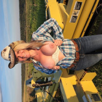 Country Girl Shows Off