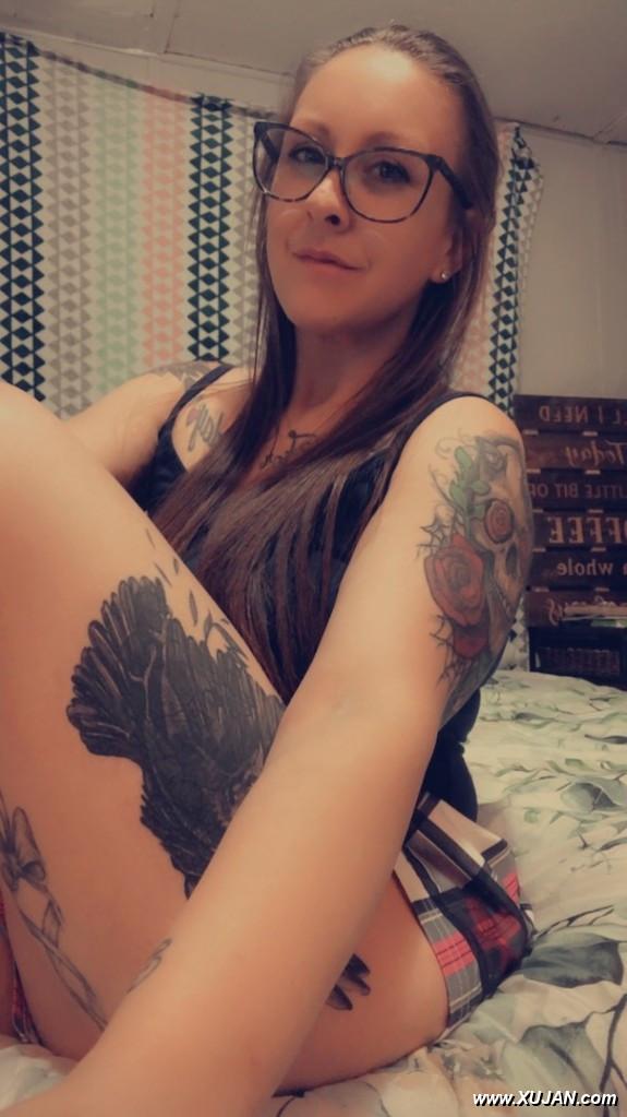 Ass Titties and Curves - Photo #243926