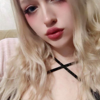 Mai Very hot