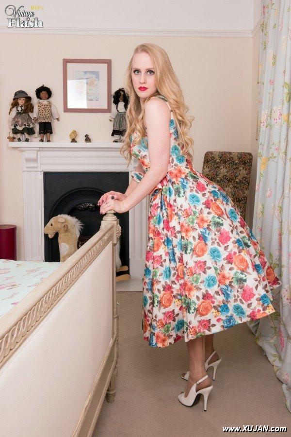 Lucy Lume Petticoat perversions - Photo #244766