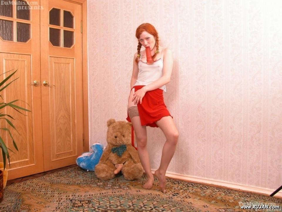 Karmraher bitsy pind e khpum karmir dildoyov - Photo #246877