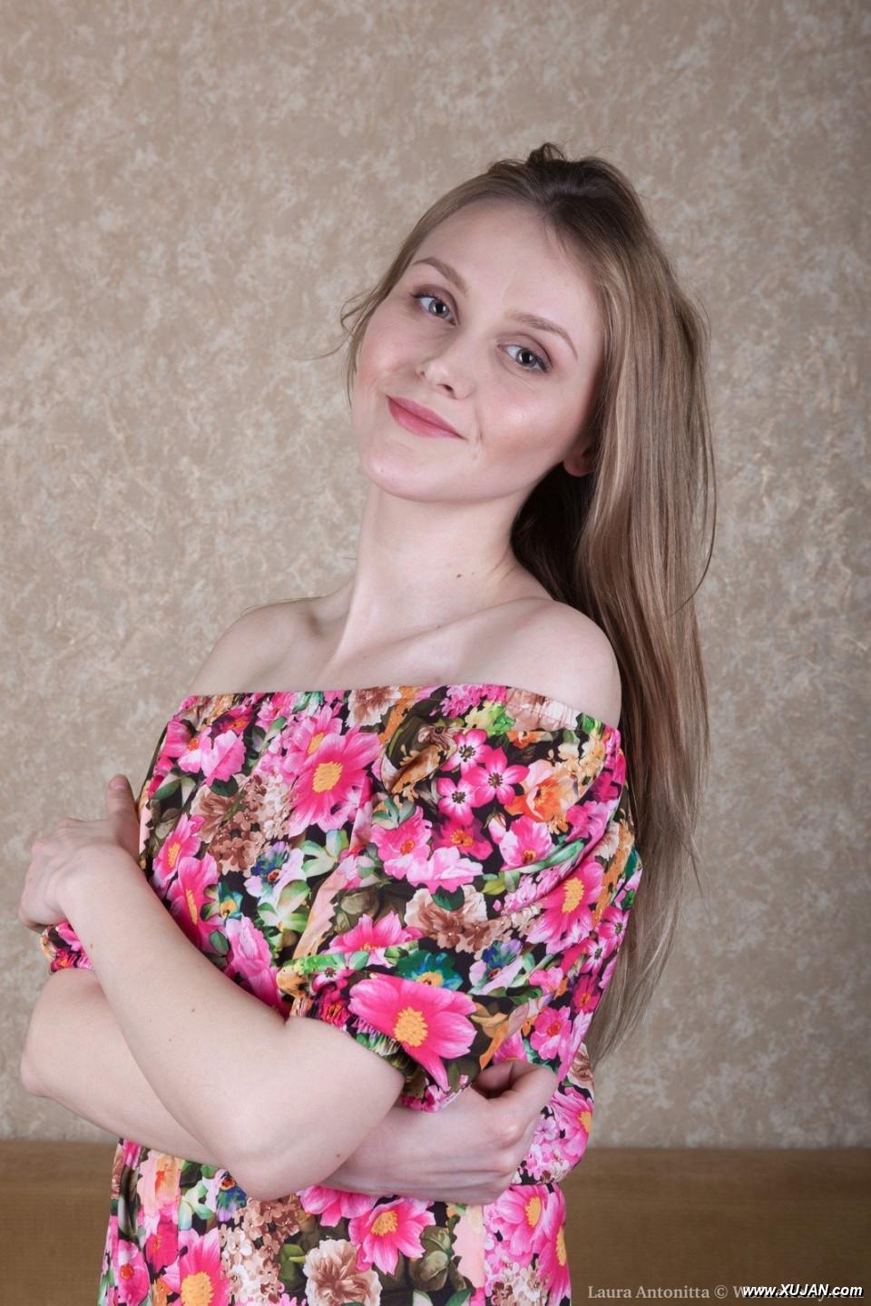 Laura Antonitan aysor merkatsel e ir bazmotsin - Photo #274260