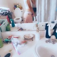 CrybabyCari seqsual zvarchali selfiner