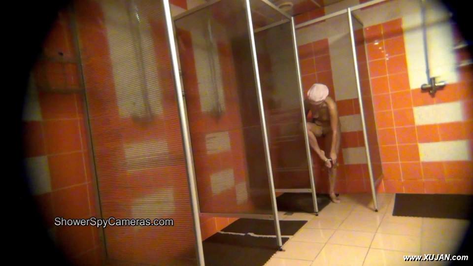 Geghetsik eritasard tikiny geghetsik kadr e stanum motikits - Photo #286048