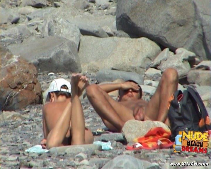 Merk zuygy nkarahanvel e erb nranq vayelum en arevy - Photo #290221
