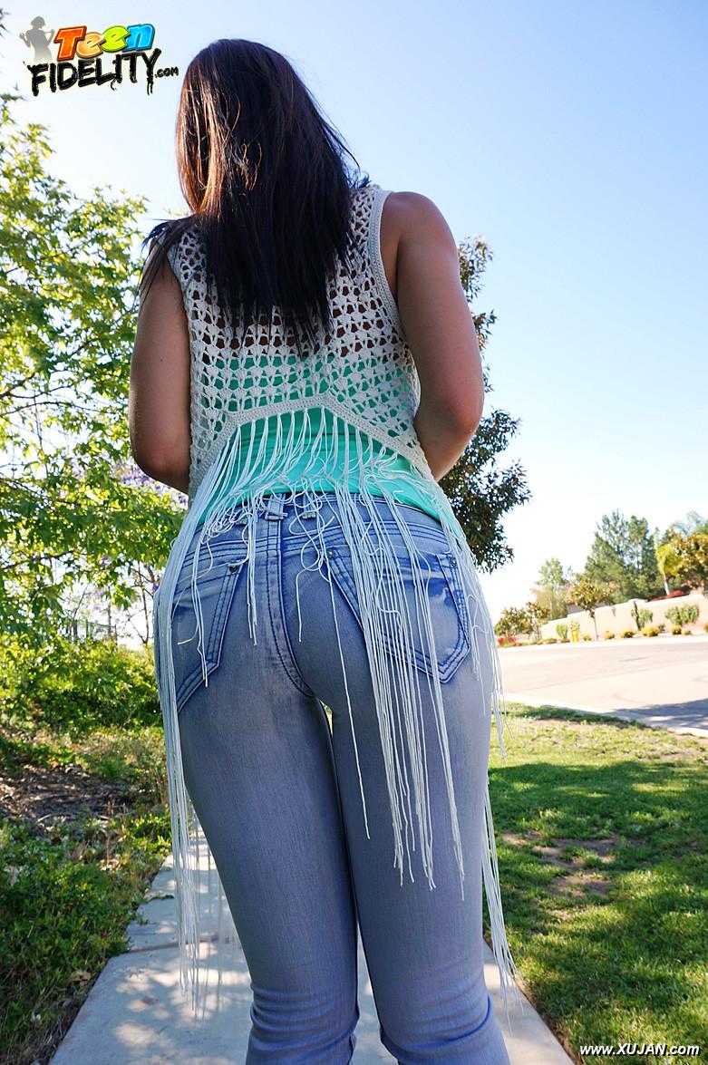 Teen girl Aidra Fox takes a hard fucking after teasing her guy outdoors - Photo #296945