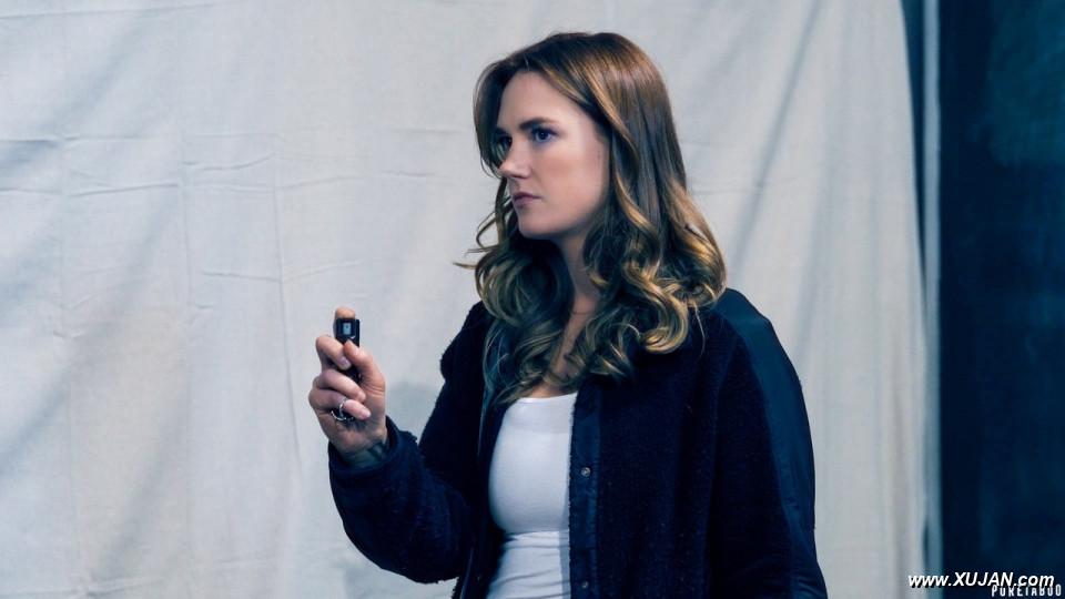 Sexy female Siri Dahl finds herself being inseminated in a perverse manner - Photo #298572