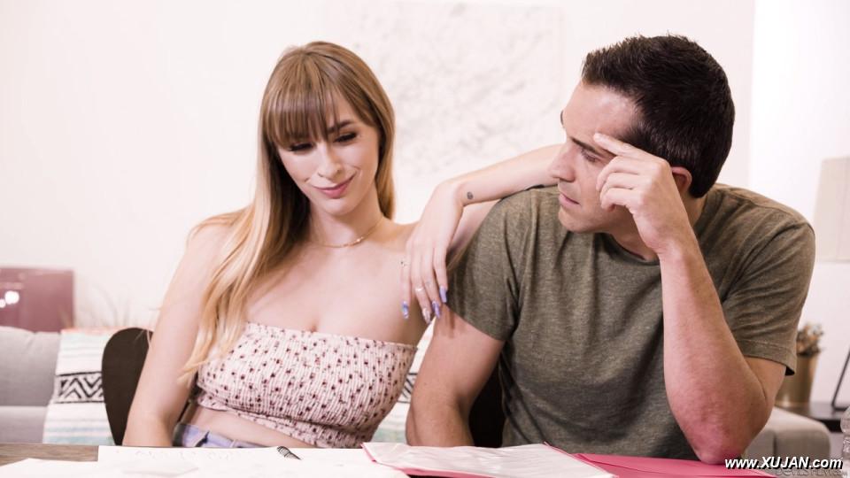 Horny teen Angel Youngs seduces her stepdad with her mom in the same room - Photo #304105