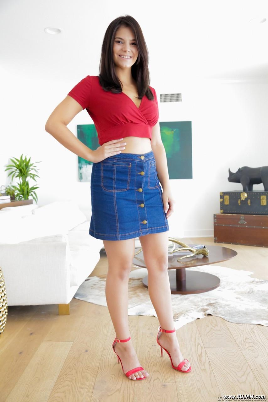 Brunette Latina Violet Starr stripping off denim skirt to pose naked - Photo #326491