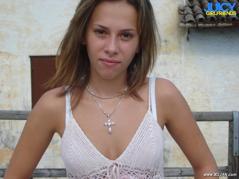 Seqsual derahas jahely ketsvatsq e yndunum geghetsik nerqnazgestov - Photo #329805