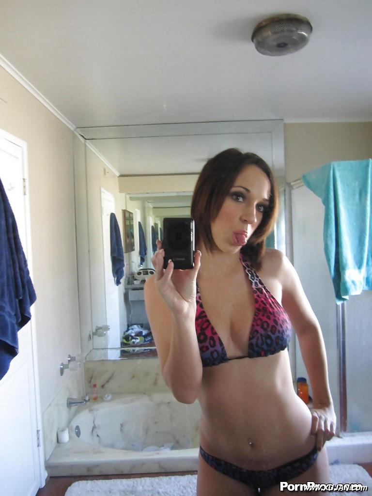 Hottie with a big ass Jada Stevens strips off bikini to show her body - Photo #333279