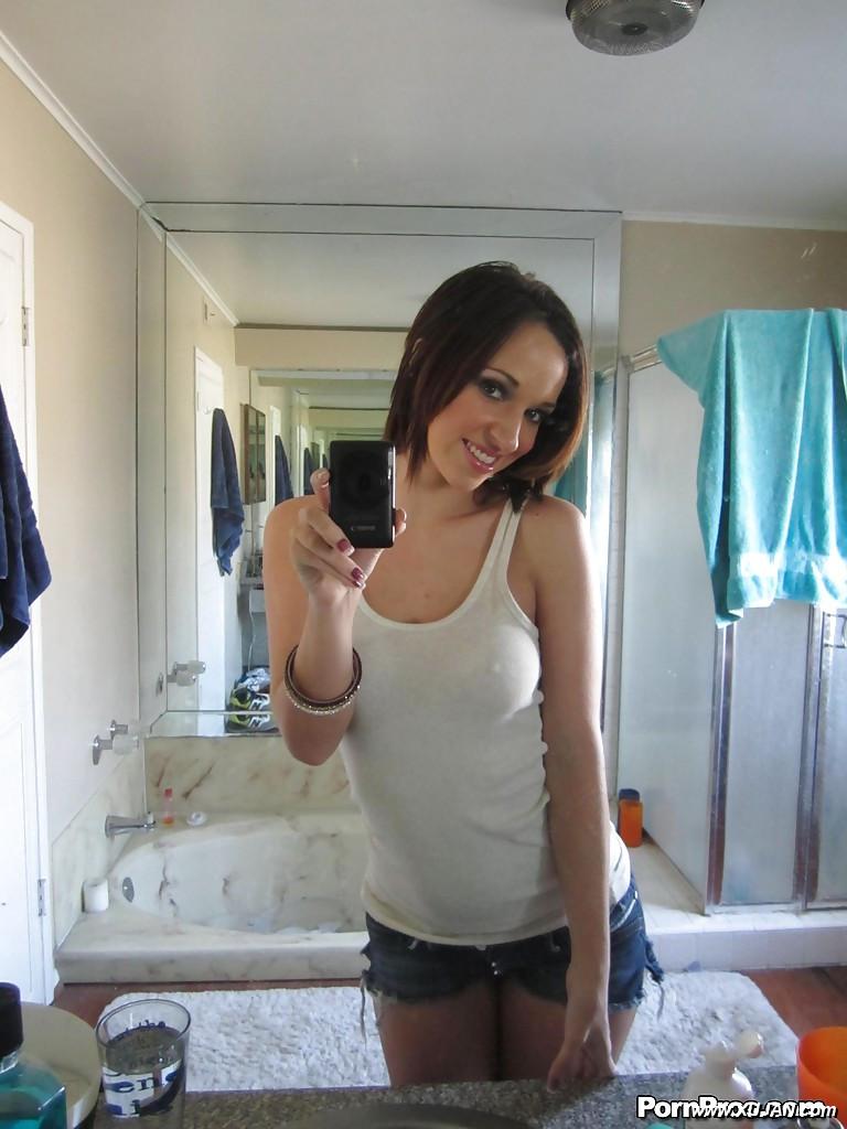 Hottie with a big ass Jada Stevens strips off bikini to show her body - Photo #333283