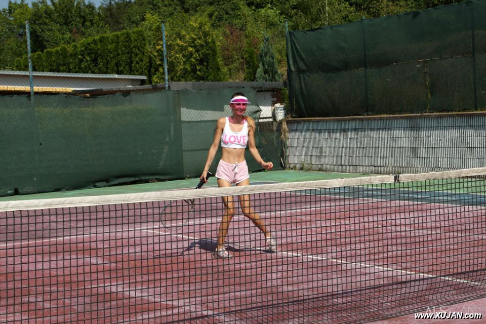 Young lesbians Adelle Unicorn Kiara Cole share a dildo after a tennis match - Photo #337079
