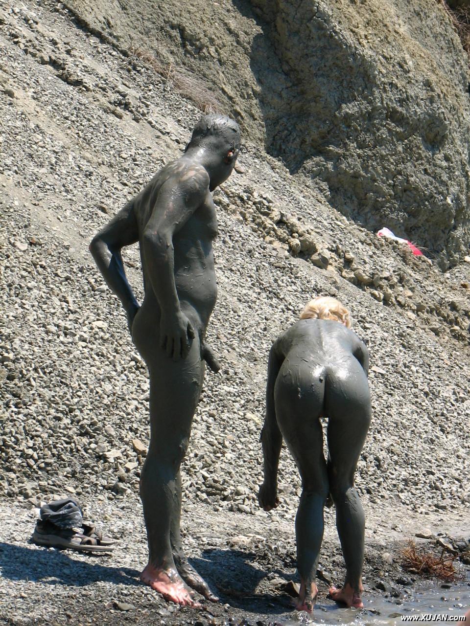 Iskakan nudist zuygy tsekhov loganq e yndunum - Photo #354700