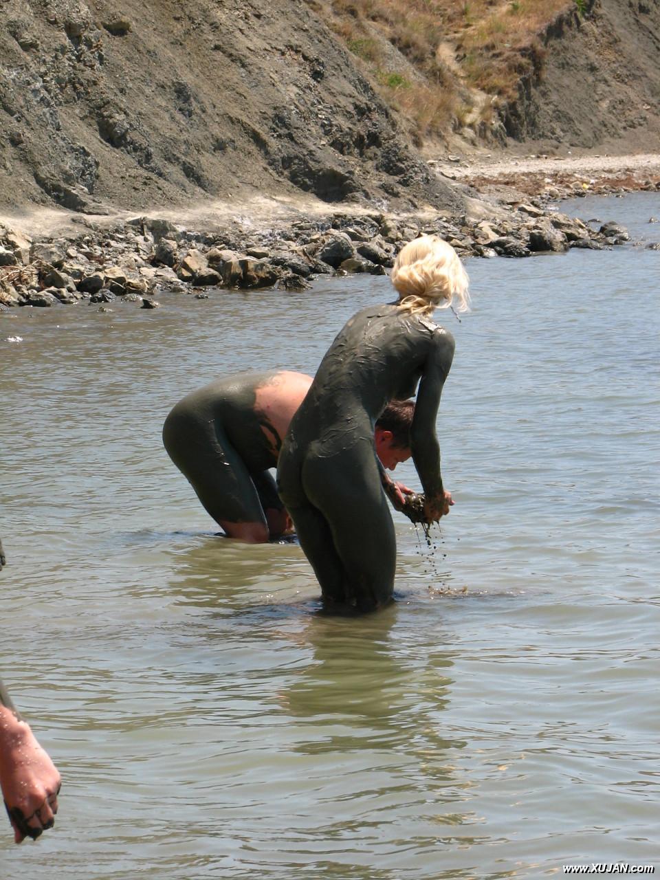 Iskakan nudist zuygy tsekhov loganq e yndunum - Photo #354703
