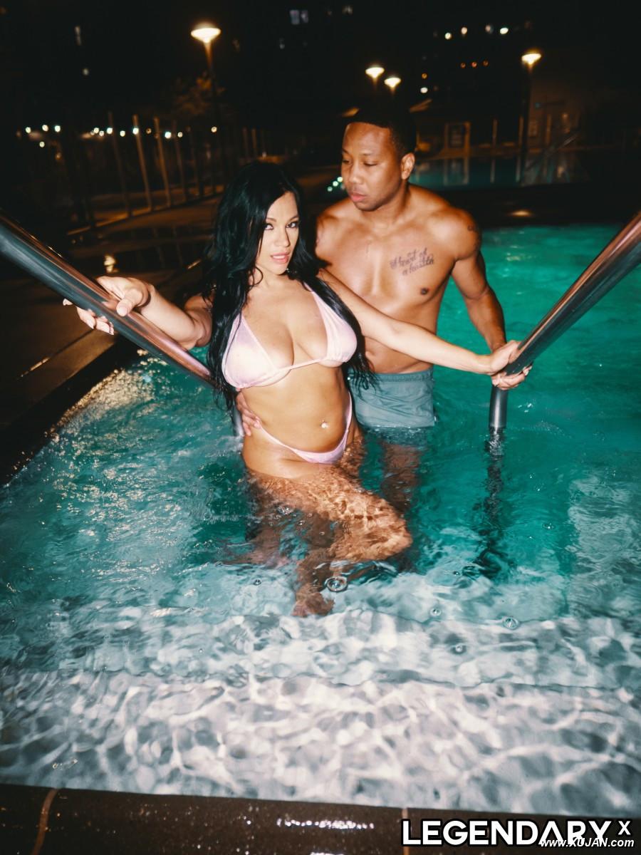 Legendary X Mona Azar - Photo #359136