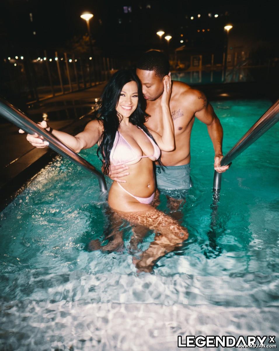 Legendary X Mona Azar - Photo #359149