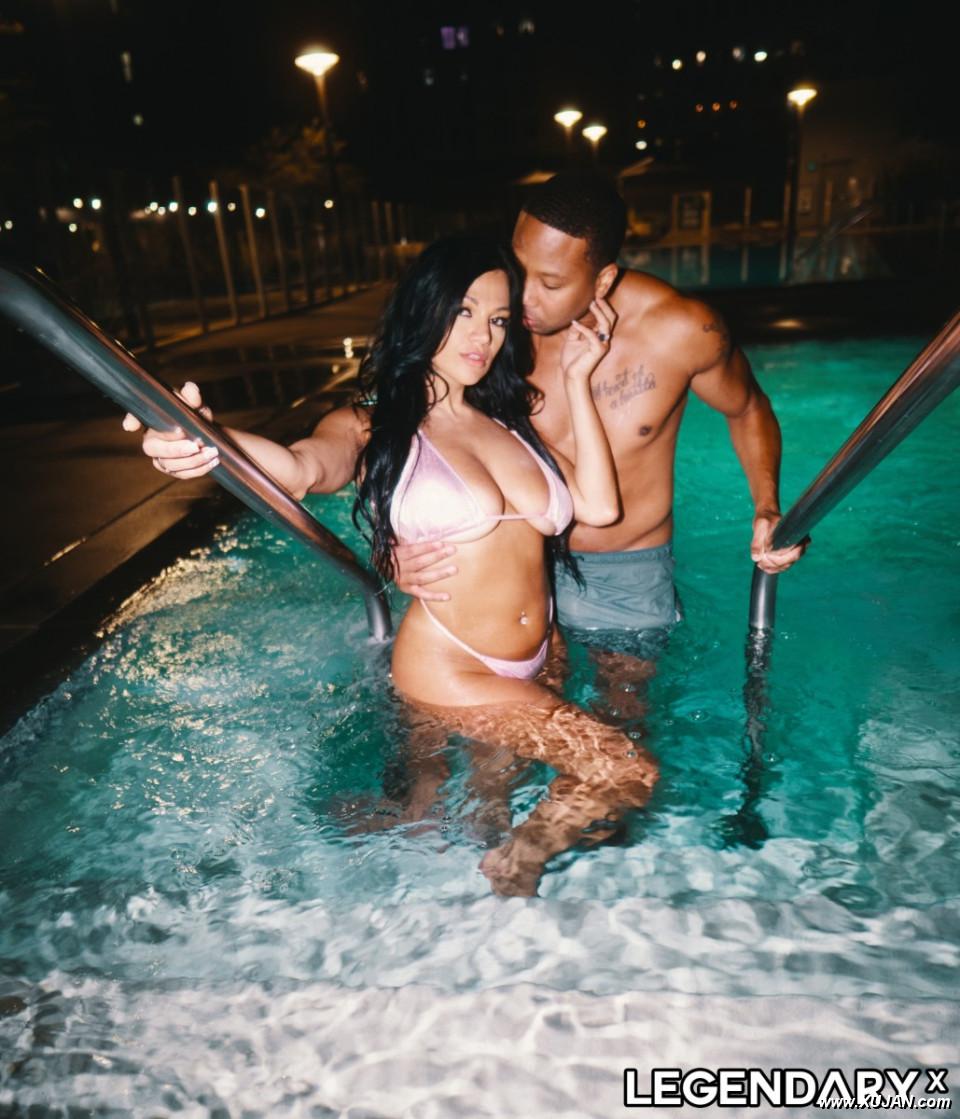 Legendary X Mona Azar - Photo #359162